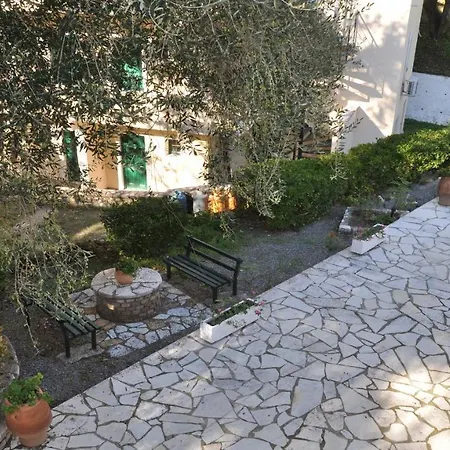 Katerina Apartamento Liapades